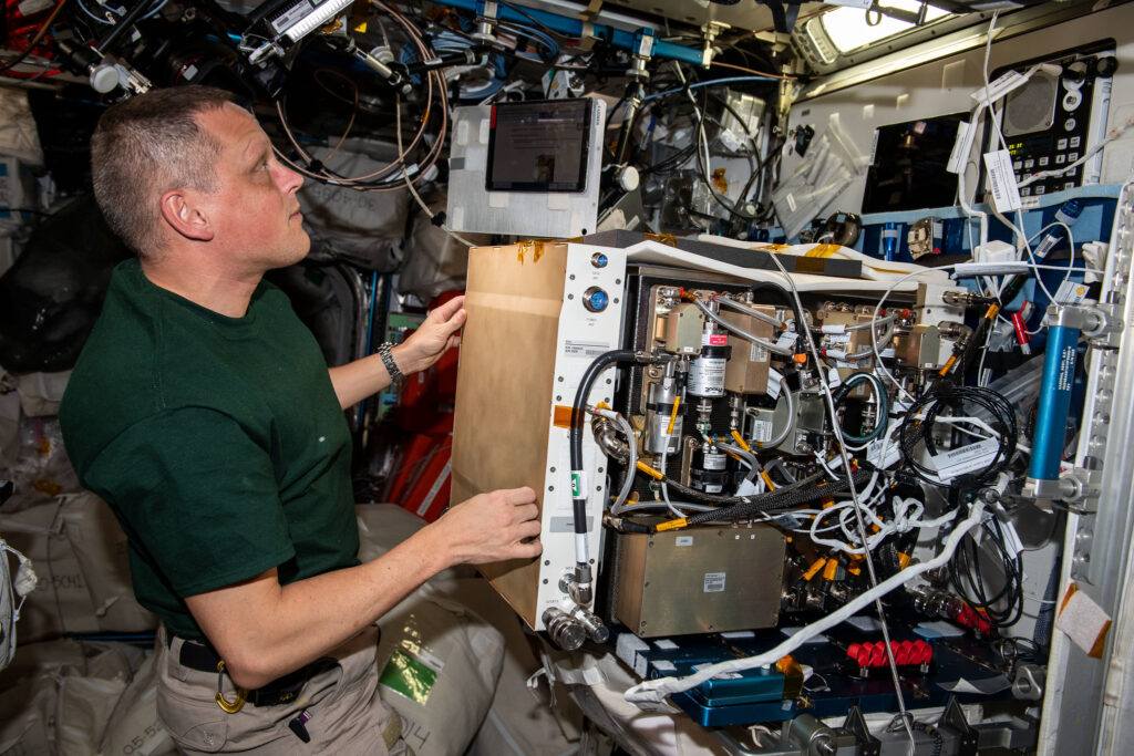 NASA Space Station Status Report 11 August, 2022 – Healing Wounds